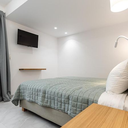 Galazia Boutique Apartments Naxos City ภายนอก รูปภาพ