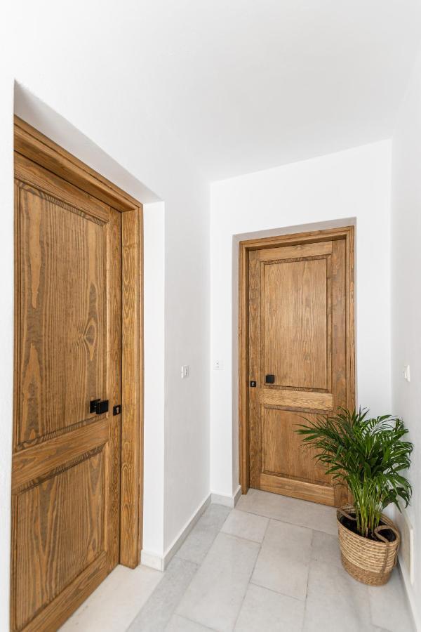 Galazia Boutique Apartments Naxos City ภายนอก รูปภาพ