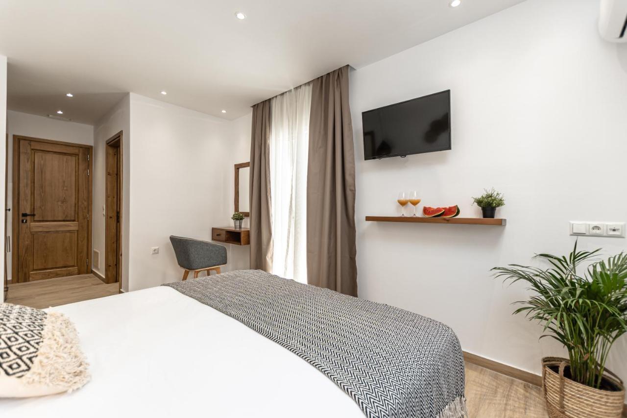Galazia Boutique Apartments Naxos City ภายนอก รูปภาพ