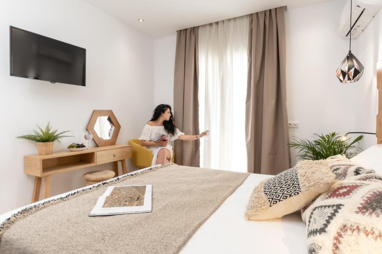 Galazia Boutique Apartments Naxos City ภายนอก รูปภาพ
