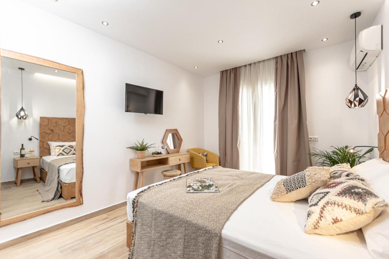 Galazia Boutique Apartments Naxos City ภายนอก รูปภาพ