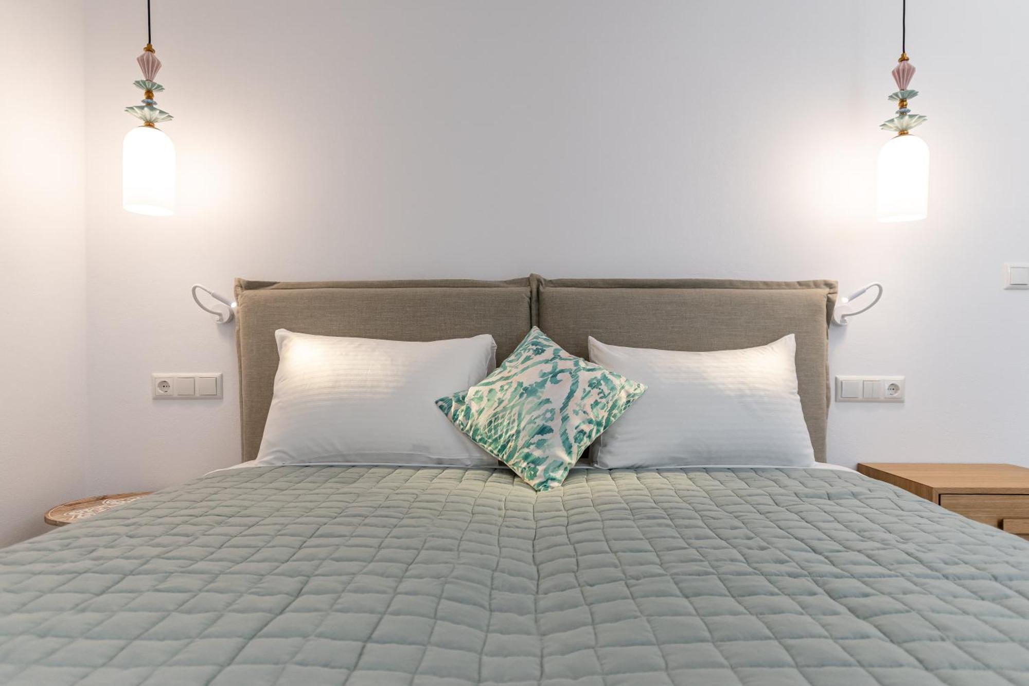 Galazia Boutique Apartments Naxos City ภายนอก รูปภาพ