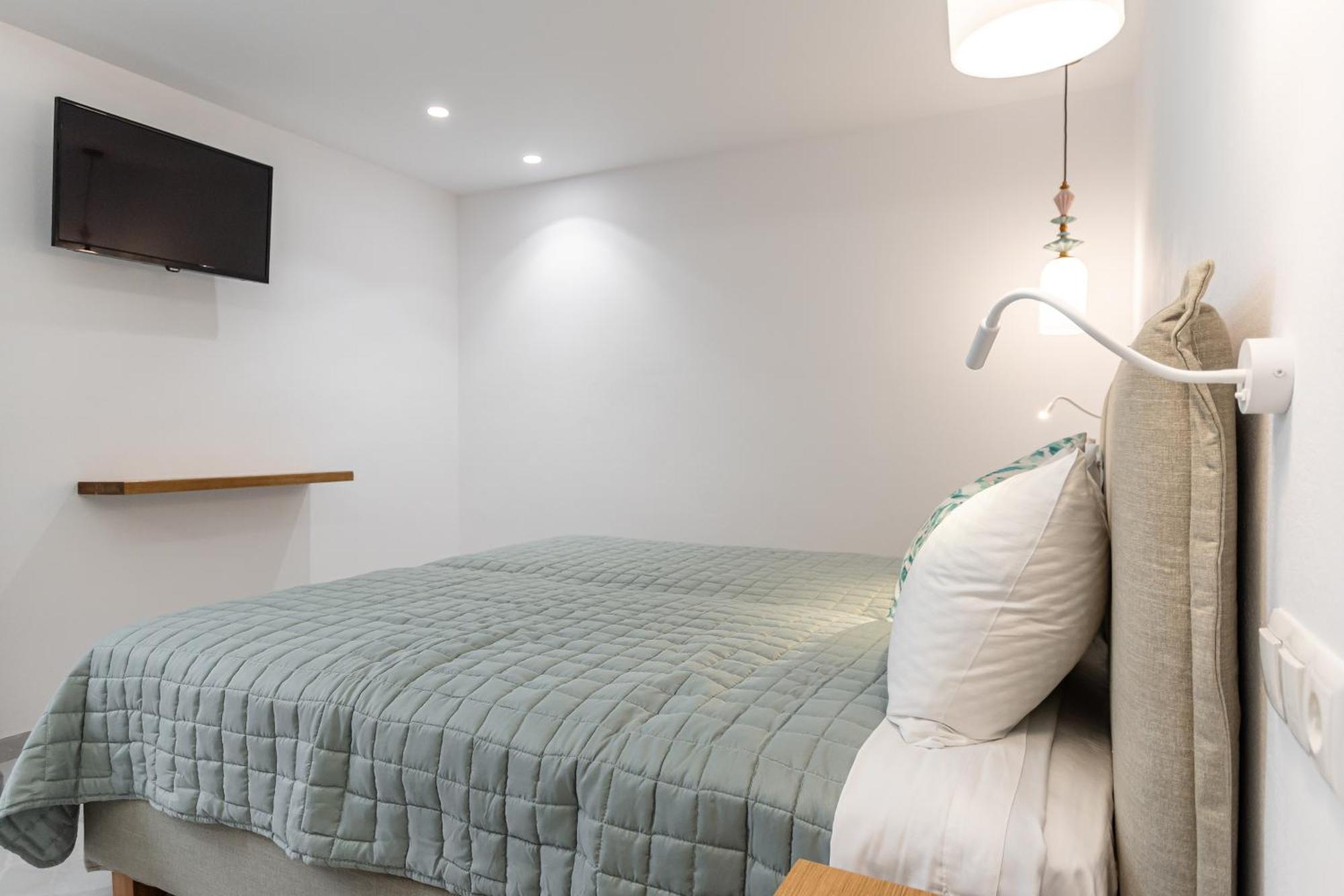 Galazia Boutique Apartments Naxos City ภายนอก รูปภาพ