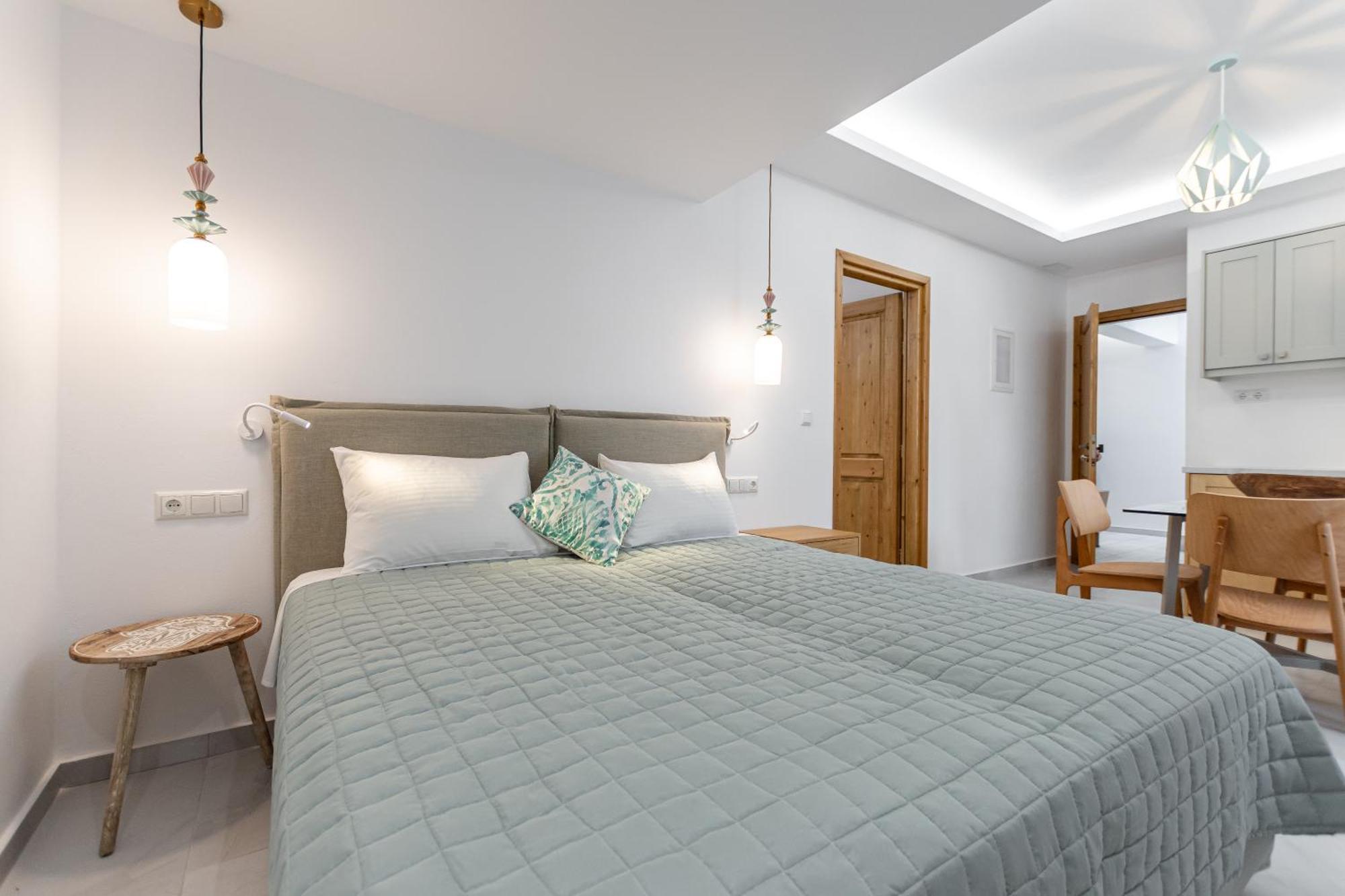 Galazia Boutique Apartments Naxos City ภายนอก รูปภาพ