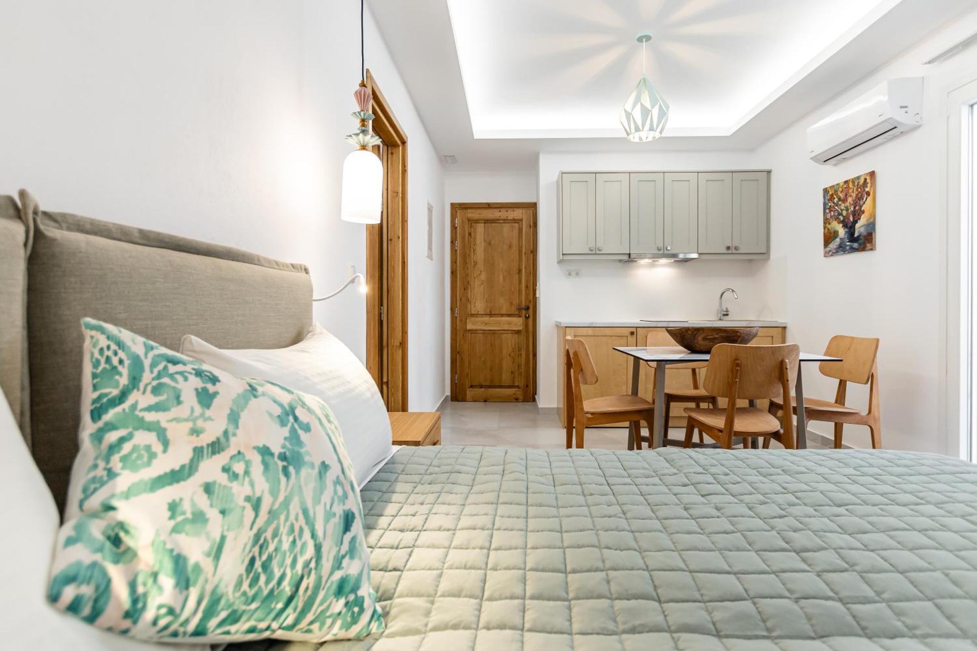 Galazia Boutique Apartments Naxos City ภายนอก รูปภาพ